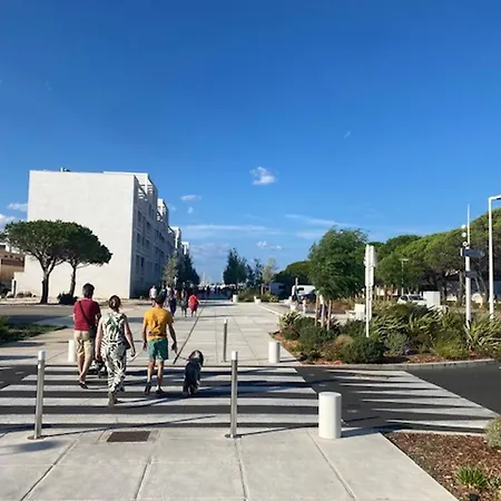 Apartmán Beau T2 Climatise Pour 4 Pers Avec Parking, Proche A Port - Fr-1-727-6