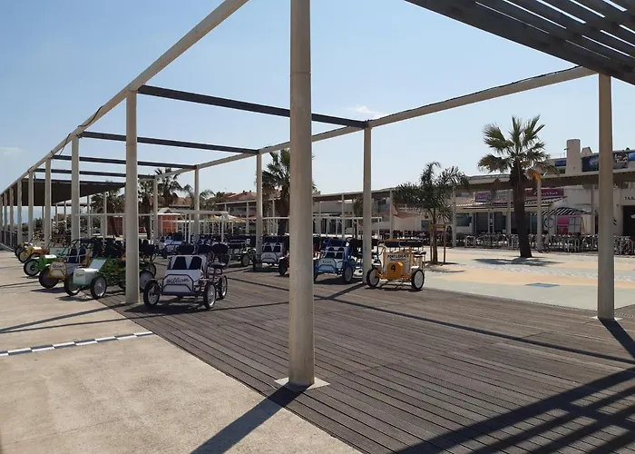 Apartmán Beau T2 Climatise Pour 4 Pers Avec Parking, Proche A Port - Fr-1-727-6