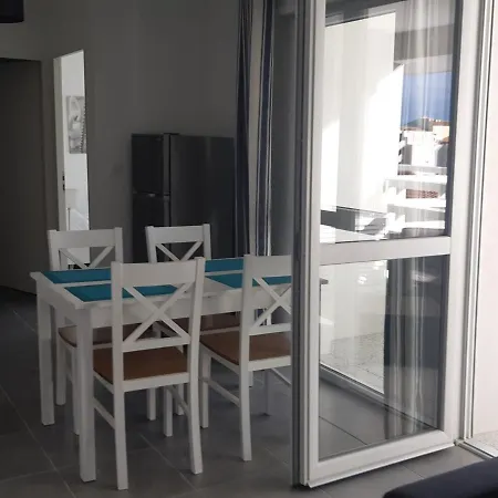 Superbe T2 Climatise Avec Terrasse Et Parking, A 400m De La - 4p - Port - Fr-1-727-6 Apartamento
