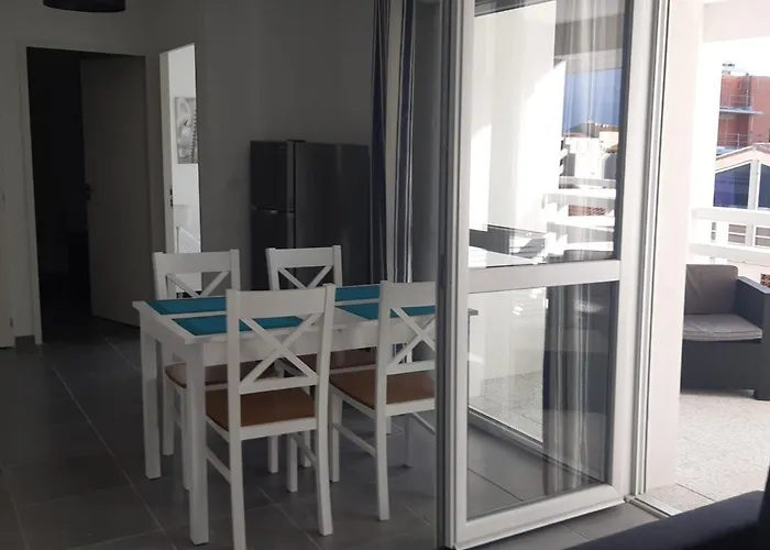 Beau T2 Climatise Pour 4 Pers Avec Parking, Proche A Port - Fr-1-727-6 Lägenhet