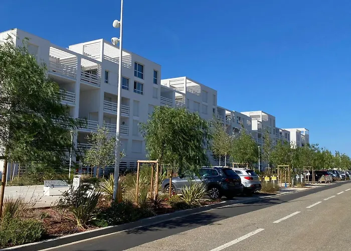 Lägenhet Beau T2 Climatise Pour 4 Pers Avec Parking, Proche A Port - Fr-1-727-6